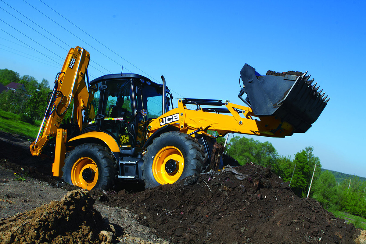 Экскаватор-погрузчик JCB